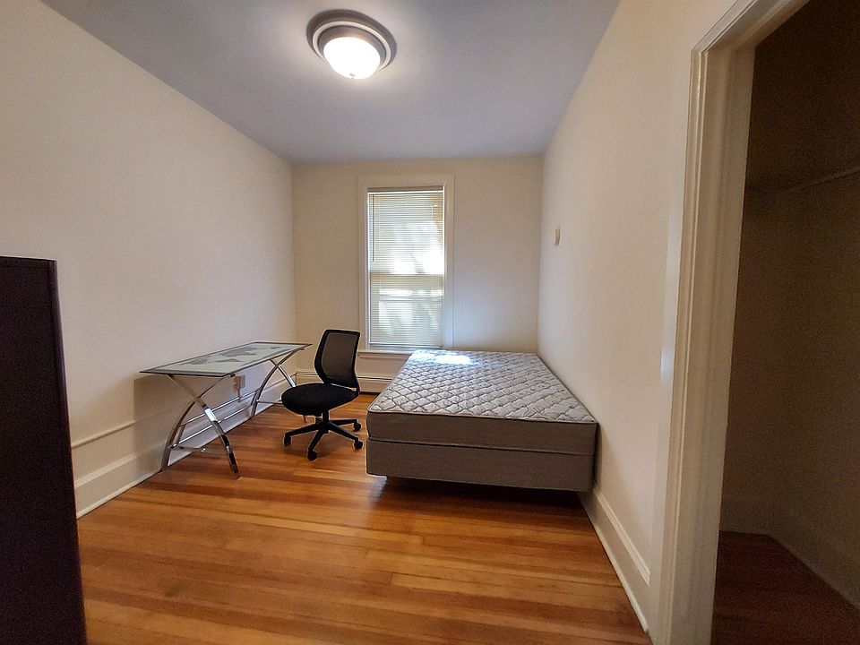 1st image of 307 Stewart Ave #4