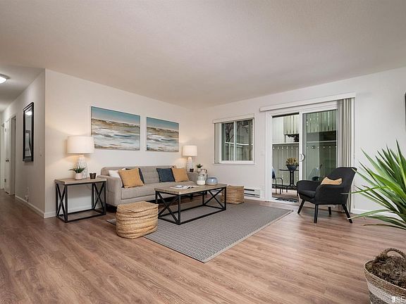5th image of 222 Caliente Dr