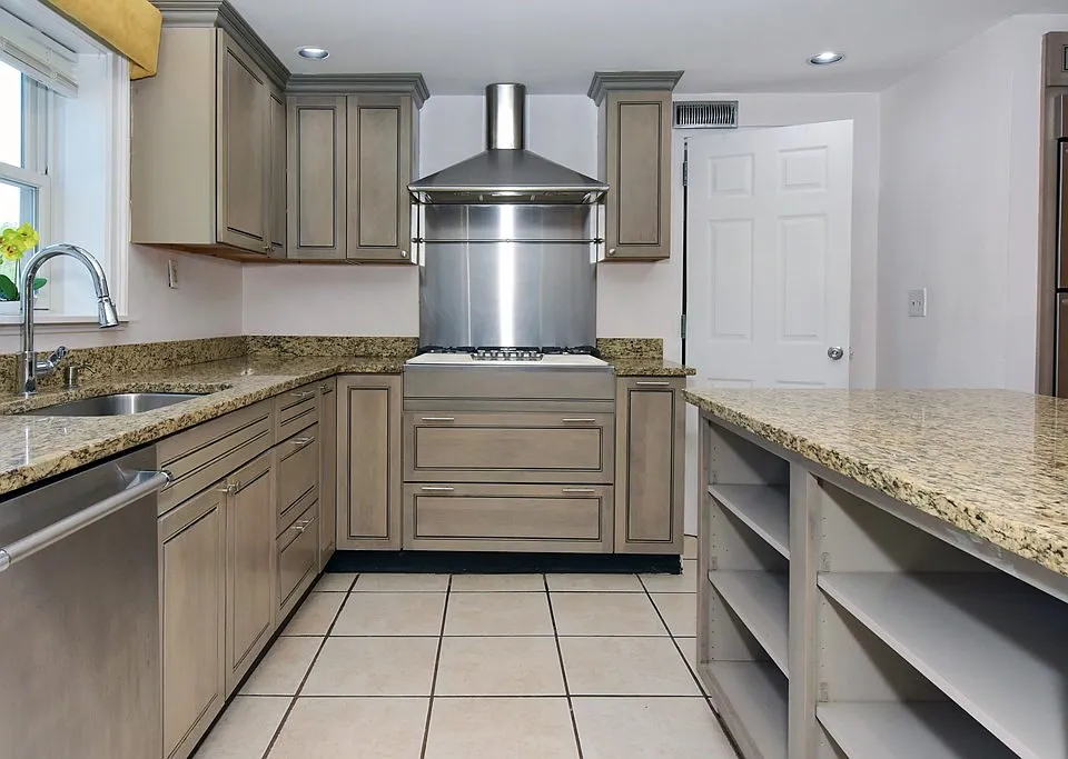 Five burner gas cooktop