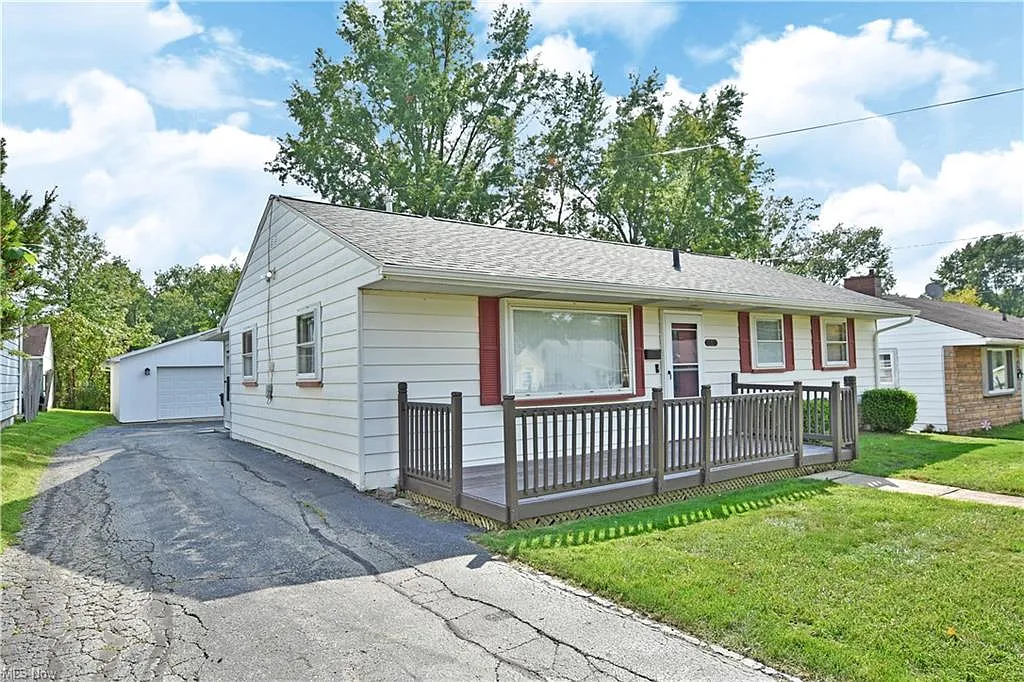 1531 Thalia Ave photo 1