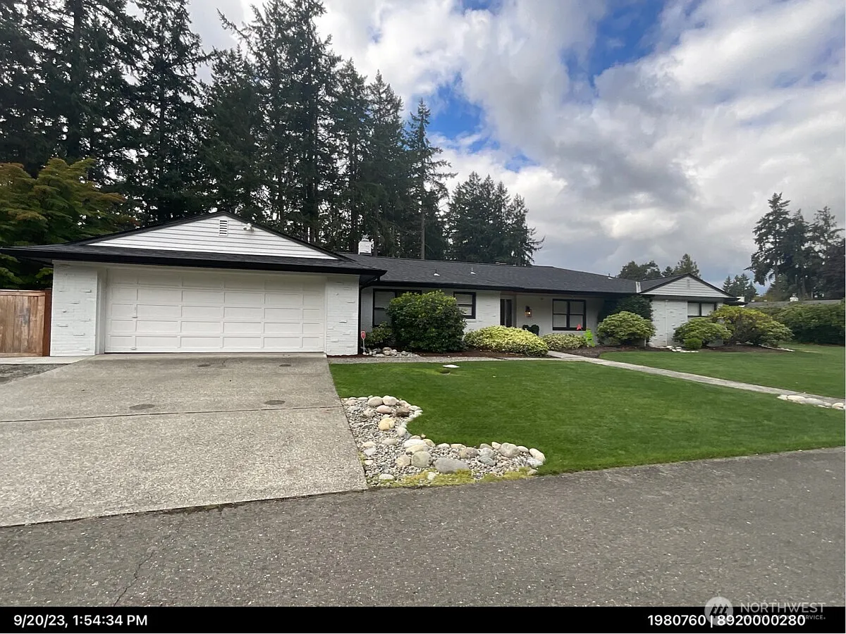 29 Forest Glen Lane SW photo 1