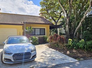 10025 Costa Del Sol Blvd, Miami, FL 33178