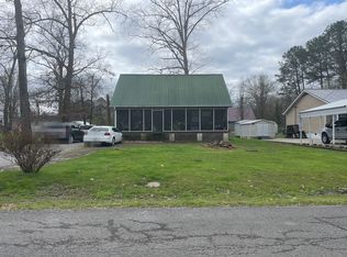 127 Smith Ln, Rossville, GA 30741