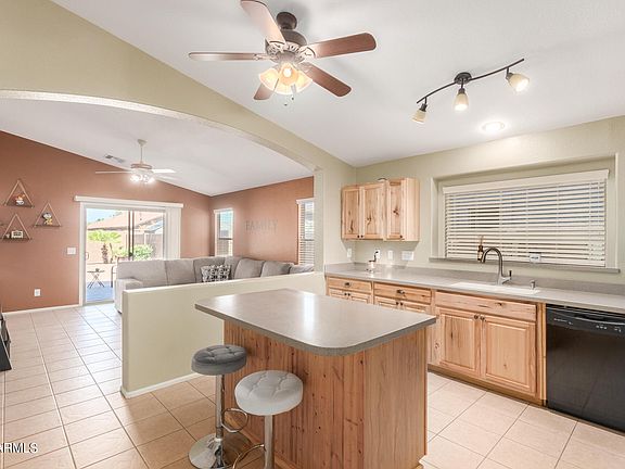 2nd image of 1104 E PALOMINO Way