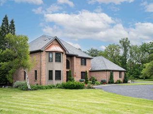 2202 Shiloh Dr, Long Grove, IL 60047