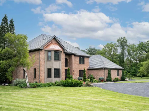 2202 Shiloh Dr, Long Grove, IL 60047