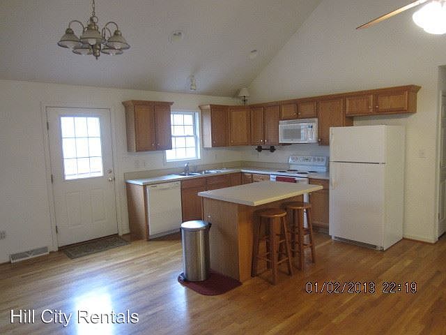 2nd image of 1222 Cedar Hill Dr