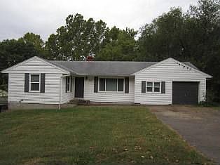 1st image of 3440 N Chelsea Ave