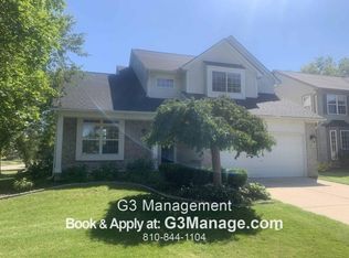1051 Colt Dr, South Lyon, MI