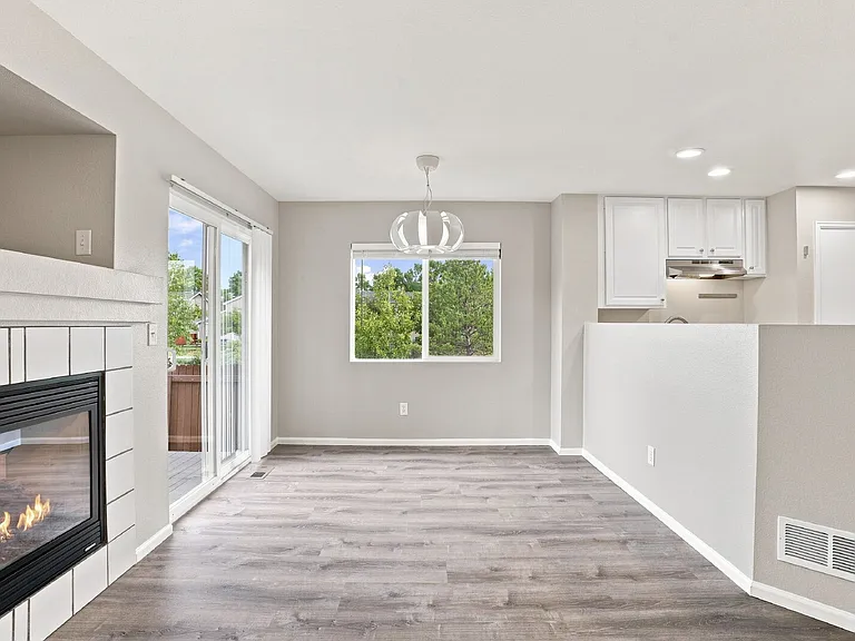 4028 Three Bridges Ct — Photo 9