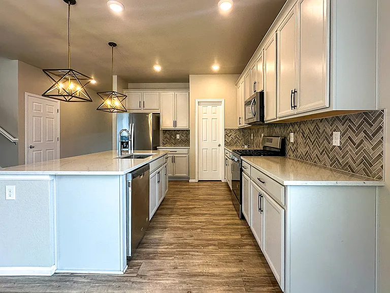 17440 Springfield Dr — Photo 10