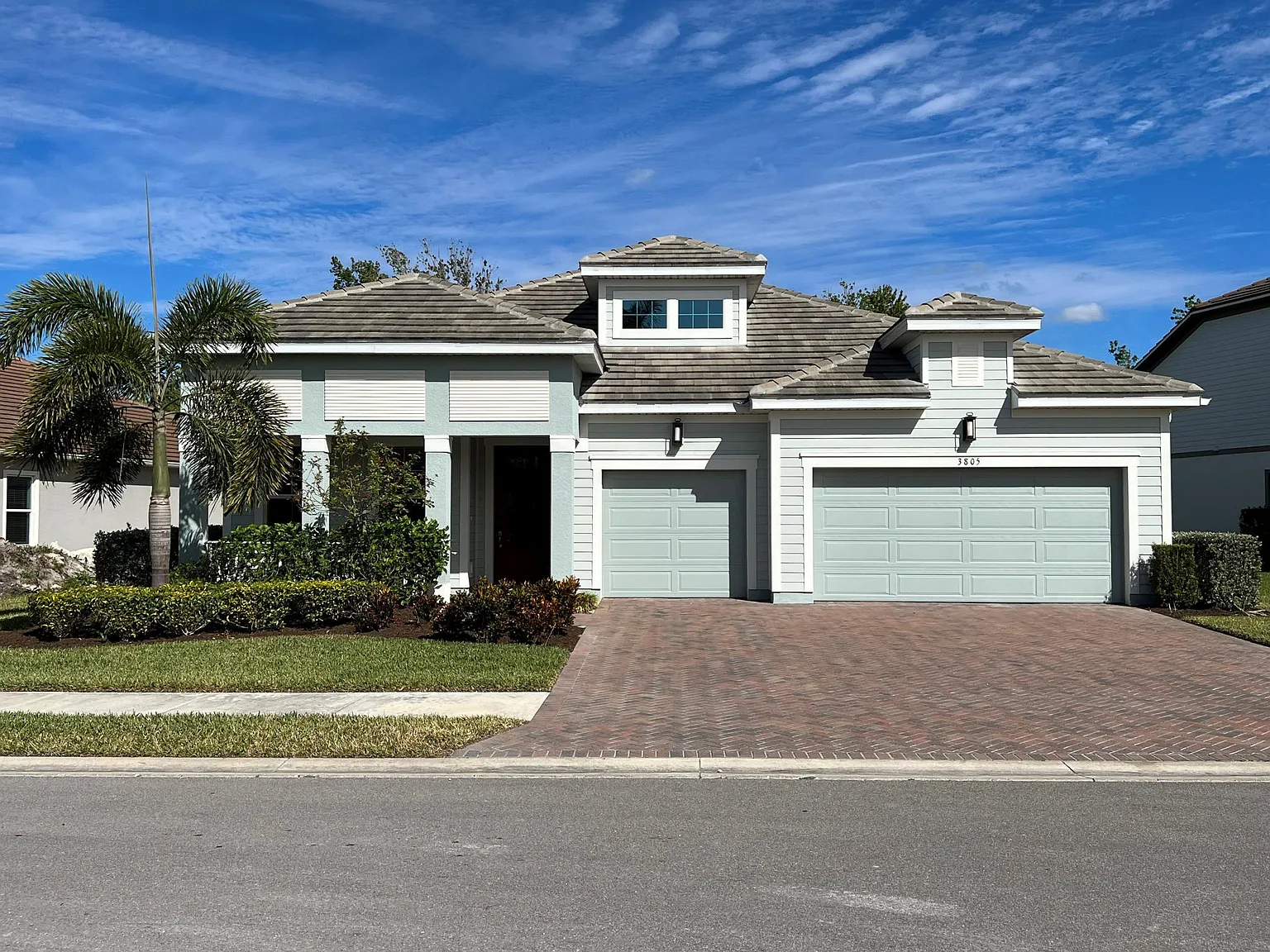 3805 Helmsman Dr — Photo 2