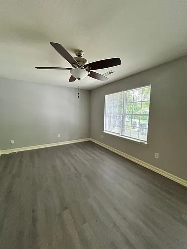 100 Biltford Ave Photo 1