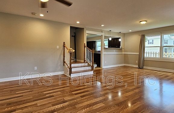 5th image of 8223 Chesapeake Blvd