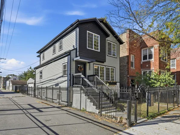 2616 N Avers Ave, Chicago, IL 60647
