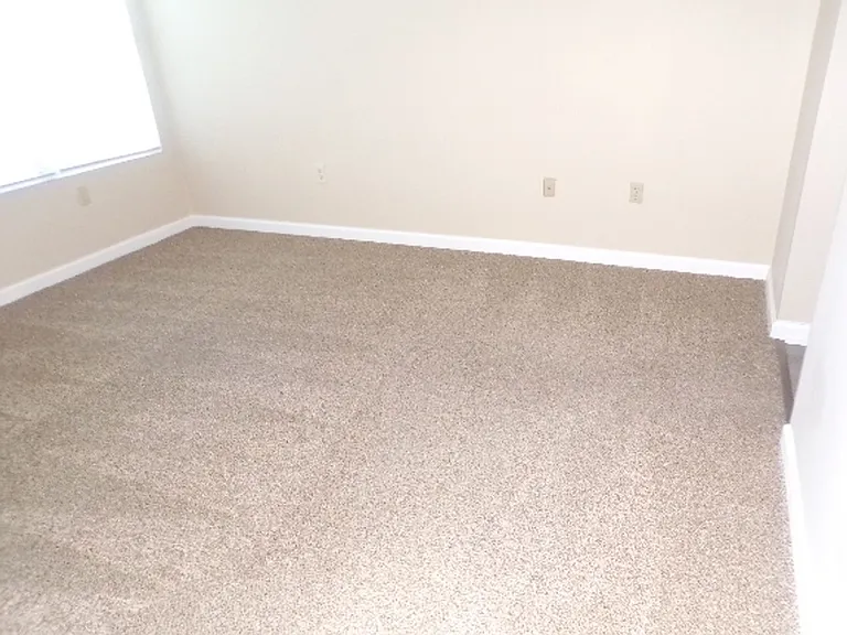 20 Old South Ct #20E — Photo 12
