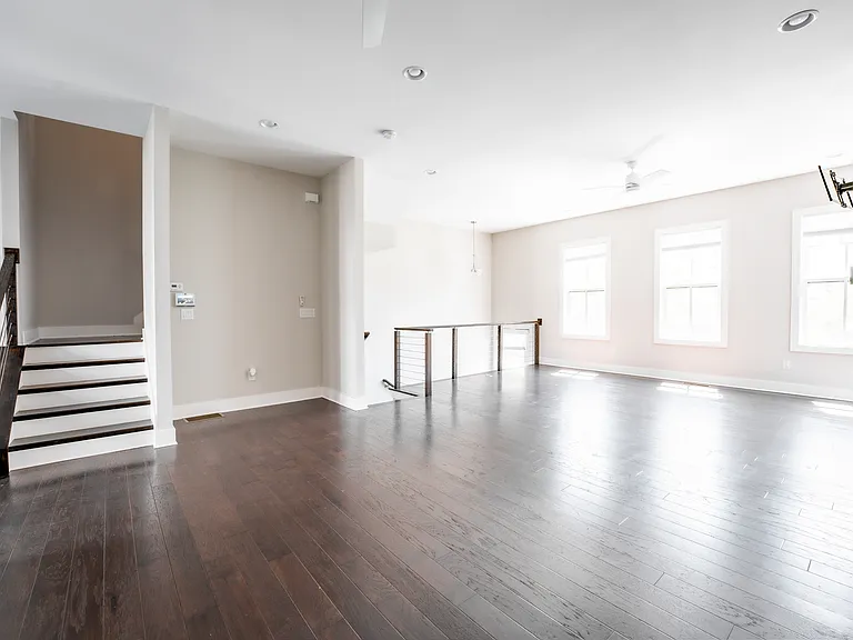 1388 La France St #5 — Photo 7