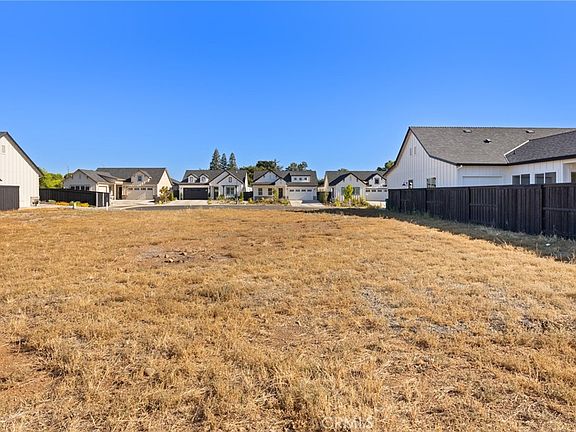 2nd image of 10 Harkness Ct Lot 2
