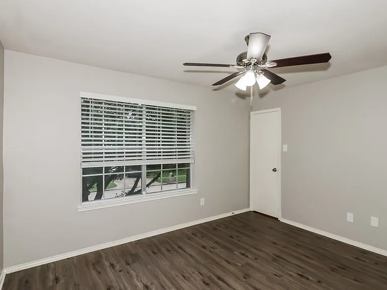 21118 Bridgemeadows Ln — Photo 13