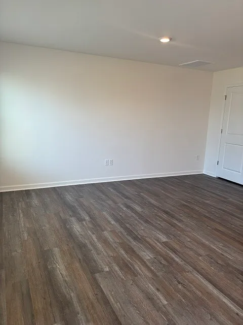 45 Sweet Meadow Road - 1 — Photo 2
