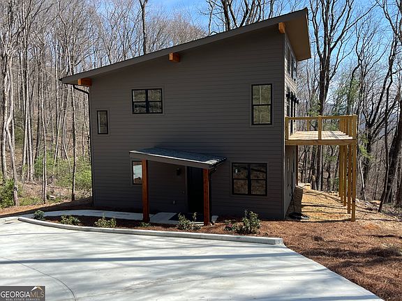 2nd image of 673 Autumn Ridge Dr