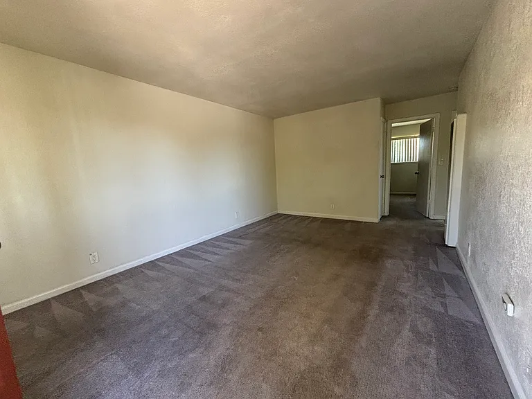 1200 Edsel Dr #4 — Photo 21