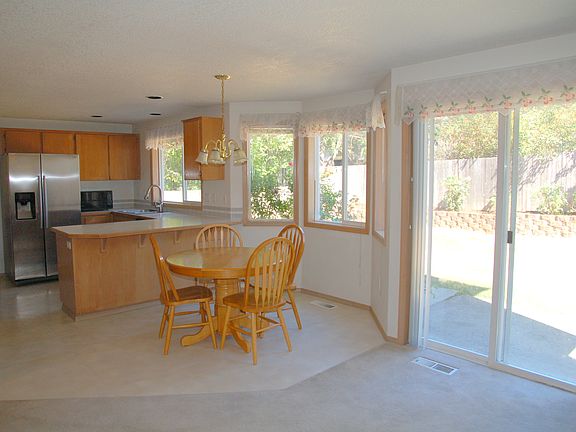 4th image of 12249 SW Anton Dr