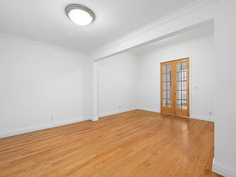 330 E 58th St #5A — Photo 2