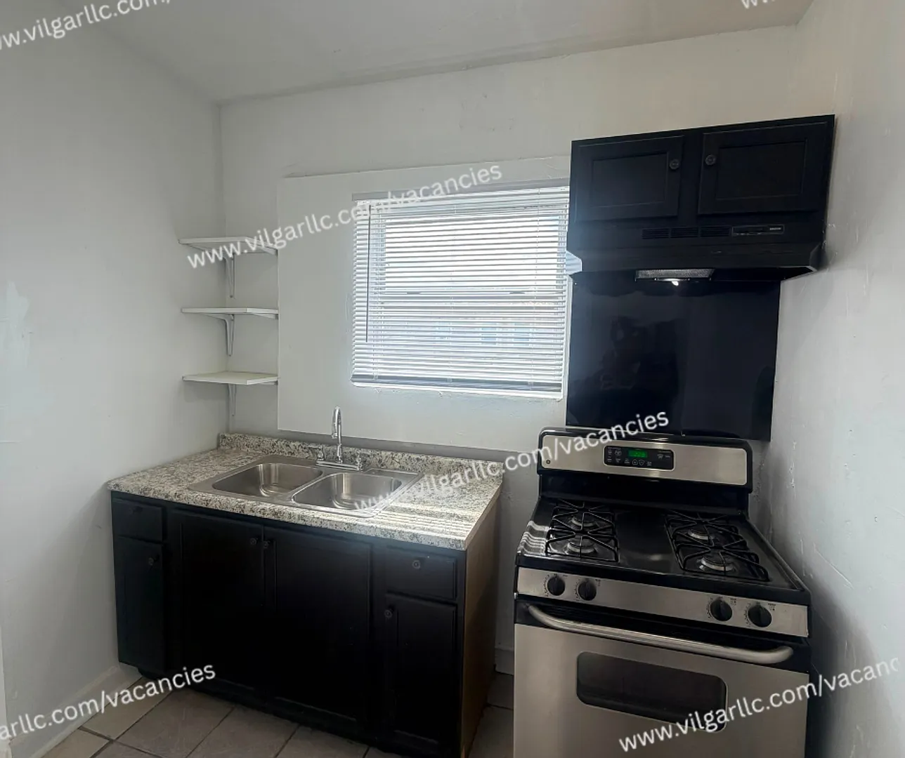 1514 W 5th Ave — Photo 2