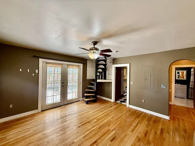 519 S Cedar St — Photo 9