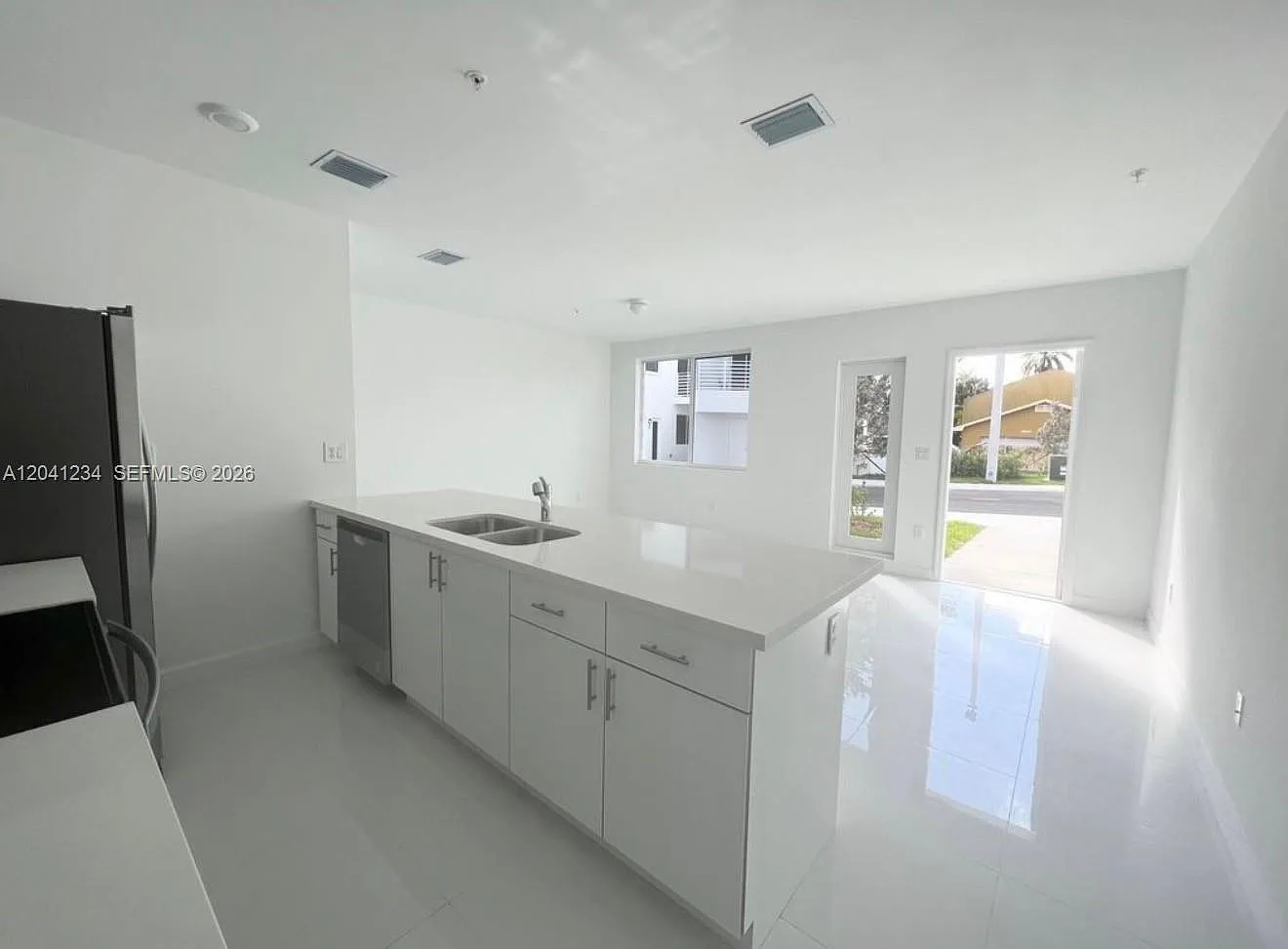 24600 SW 129th Ave — Photo 2