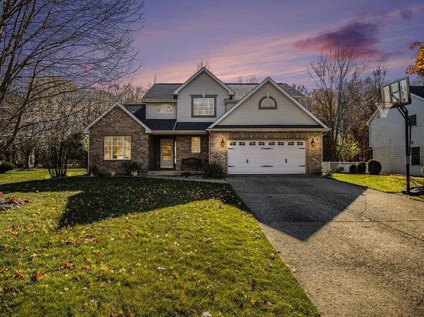 226 Deer Path Ln, Battle Creek, MI 49015