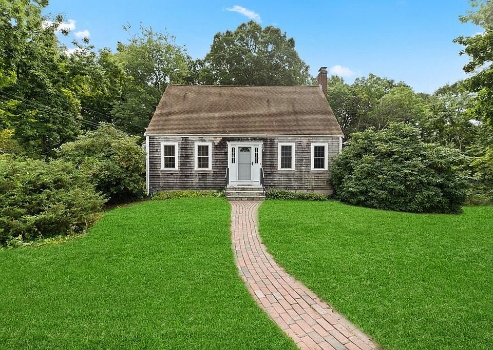 1st image of 14 Kents Ln