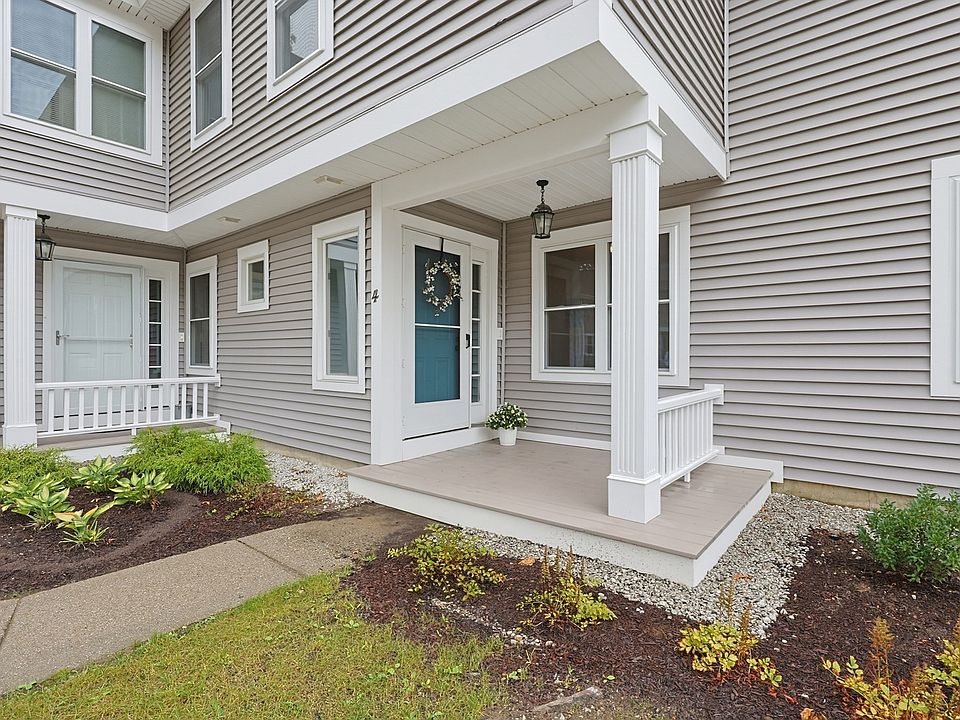 1st image of 4 Oak Ct Unit 4