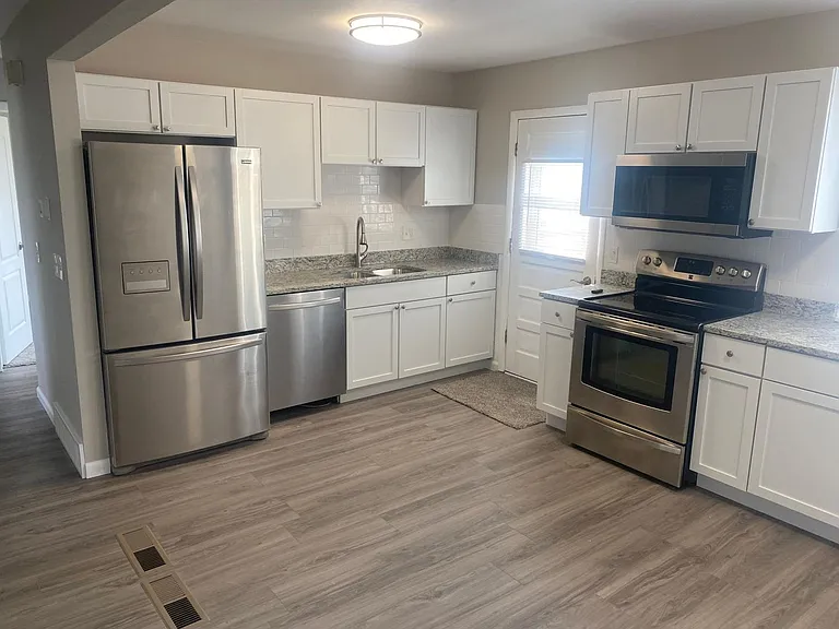 15024 E Stanford Ave — Photo 2
