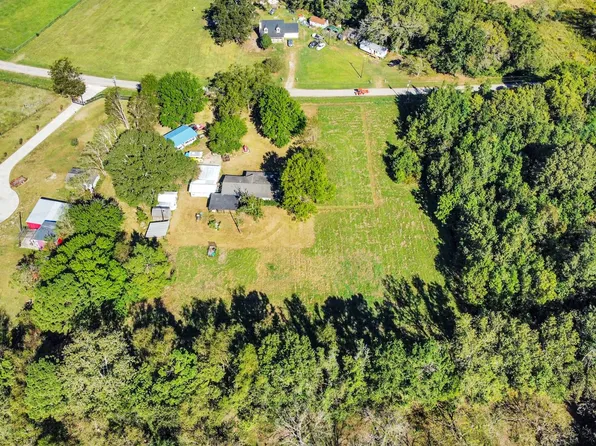 591 Hay Meadow Ln, Shepherd, TX 77371