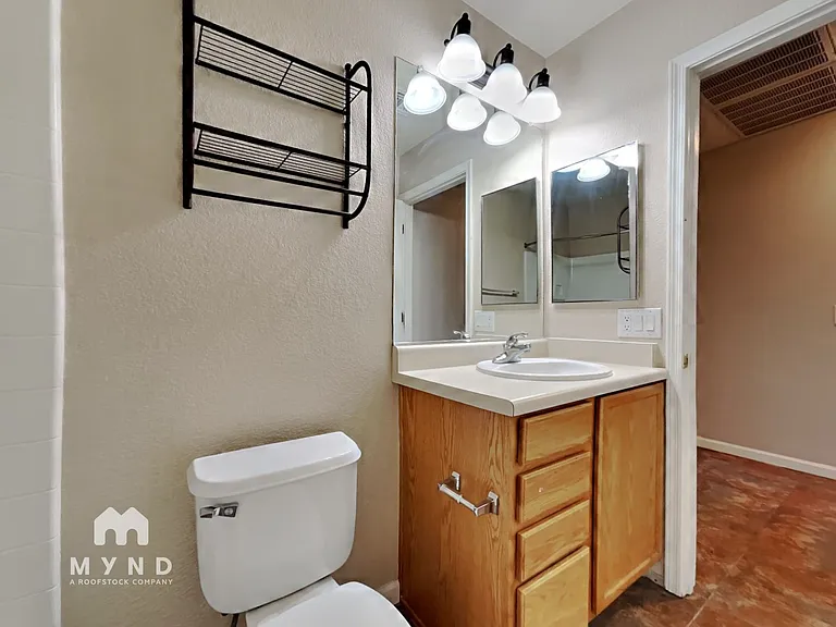10668 S Silverbluff Dr — Photo 21