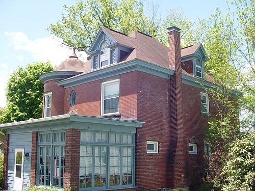 4th image of 619 E Spruce St