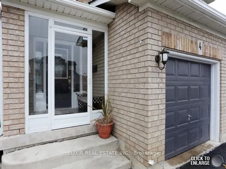4 Lonestar Cres — Photo 2