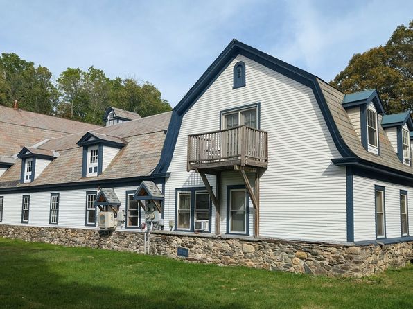 301 Western Ave #202
