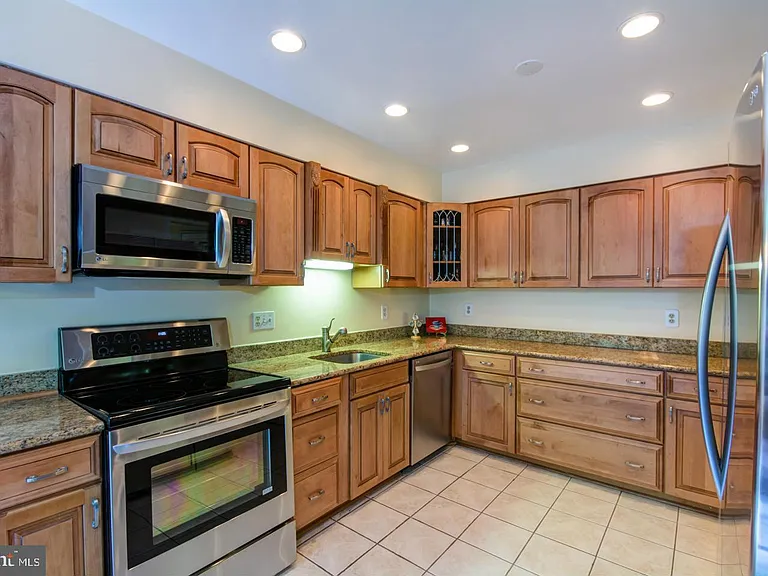 8035 Galla Knoll Cir — Photo 9