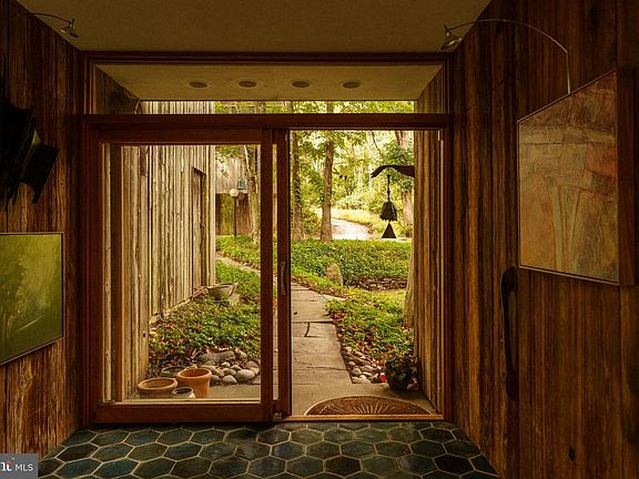 5th image of 36 Rabbit Run Rd