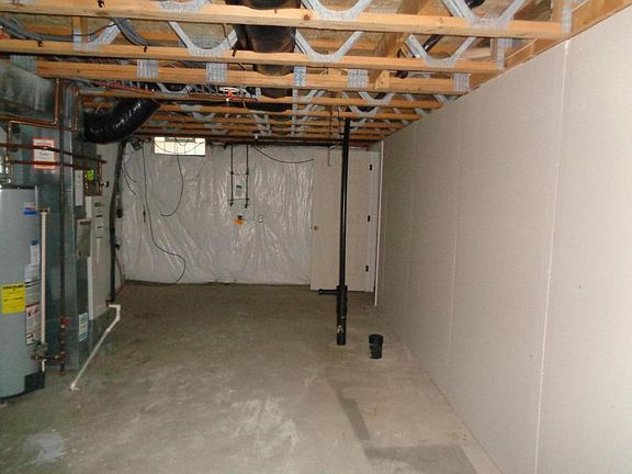 4th image of 238 Glenkirk Dr
