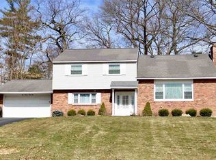843 Maxwell Dr, Niskayuna, NY 12309