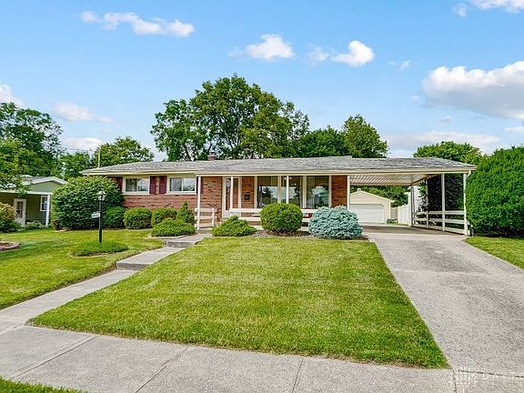 3rd image of 974 Gail Ave