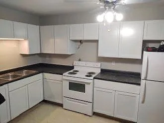 2 bed, 913 sqft, $1,500 — Photo 2