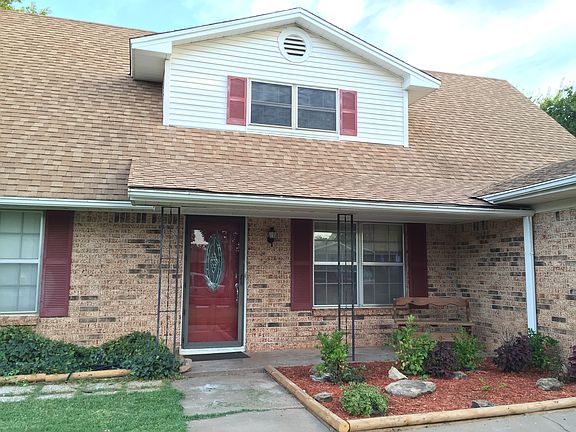 2nd image of 701 W Coleman Ave