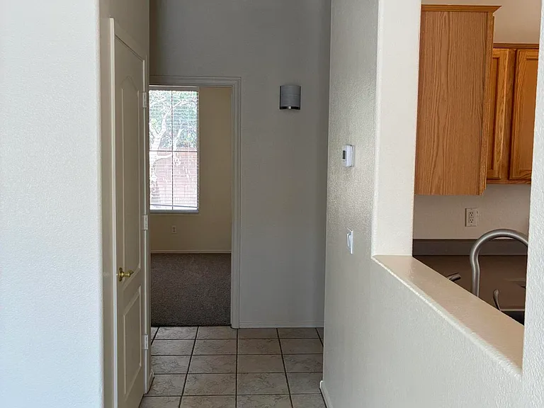3317 E Park Ave — Photo 5