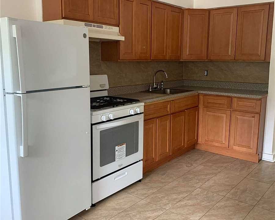 1st image of 3423 24th St