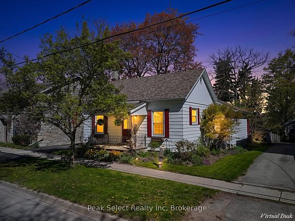 5th image of 353 Queen St E